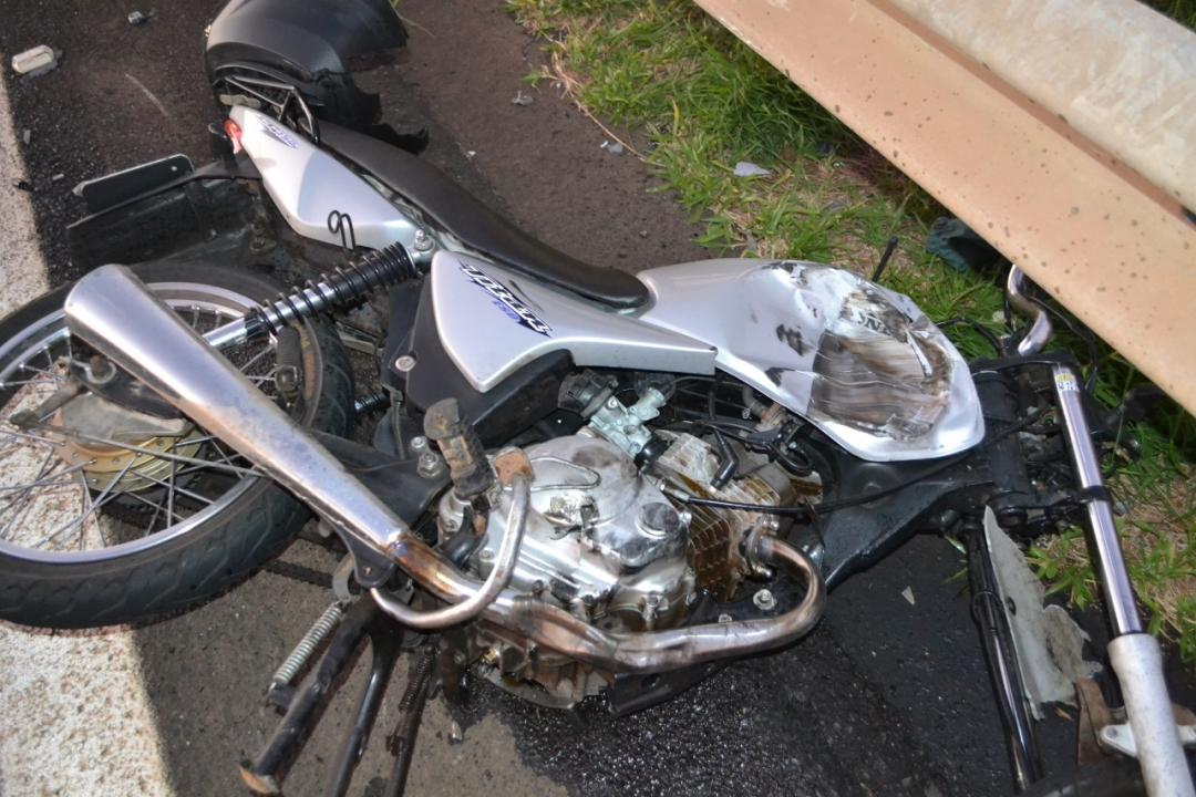 Foto 3 de 8 — Motociclista morre em acidente grave quando voltava do trabalho